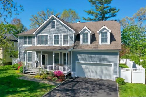 3 Van Rensselaer Ave, Stamford, CT 06902-8018