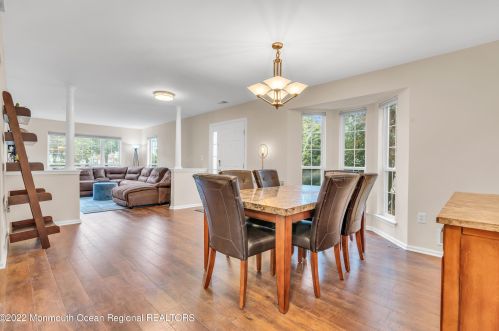 71 Tanya Cir, Tinton Falls NJ 07712-7914 exterior