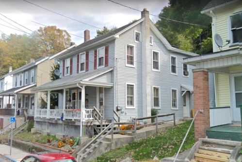 223 Northampton St, Bangor, PA 18013-2031