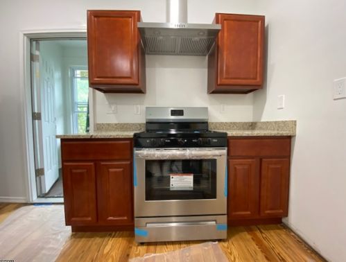 176 Linden Ave, Irvington NJ  07111-2523 exterior