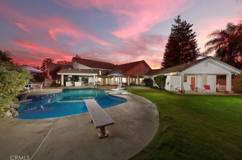 2304 Sisteron Ct, Bakersfield, CA 93311-2149