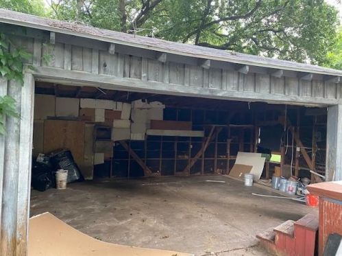 8621 Eden Valley Ln, Dallas TX  75217-3408 exterior