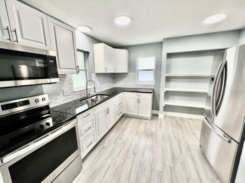 1067 Libby Ct, Daytona Beach FL 32117-4588 exterior