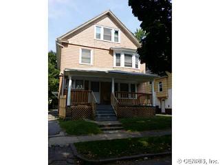 116 Saranac St, Rochester, NY 14621-3134