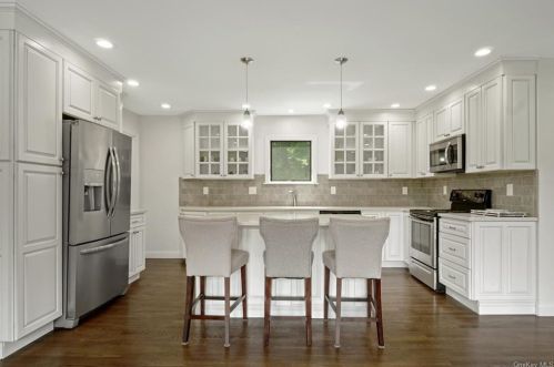 155 Wood St, Mahopac NY  10541-5111 exterior