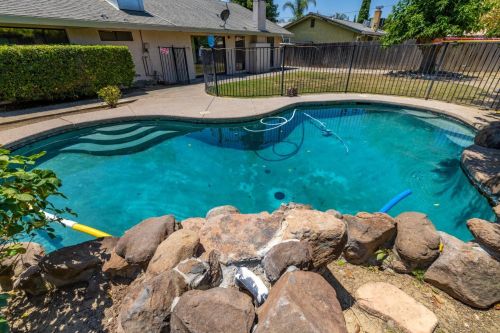 28 Clover St, Woodland CA  95695-3108 exterior