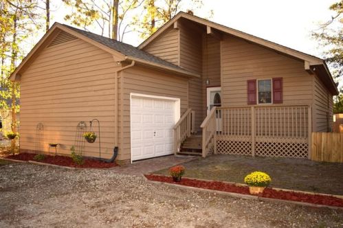 2989 Country Club Dr, Hampstead, NC 28443-2553