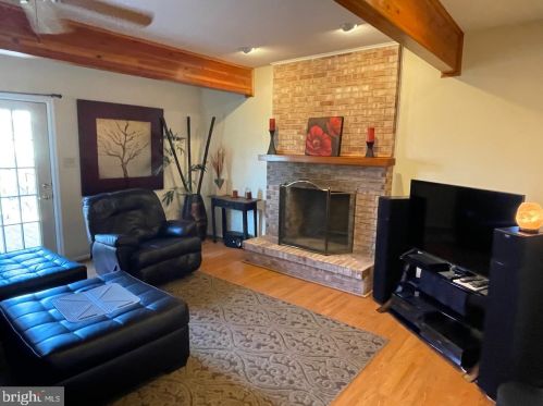 1567 Potter Dr, Pottstown PA 19464-2978 exterior