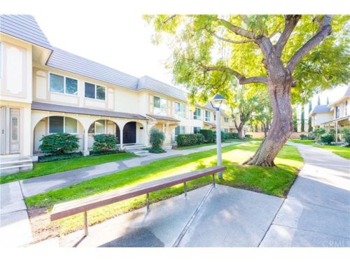 4060 Via Encinas, Cypress CA  90630-3432 exterior