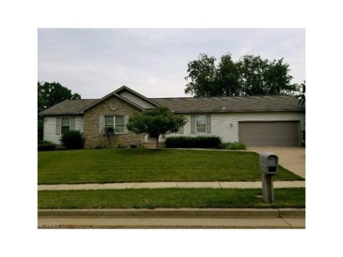 2884 Autumn St, Massillon, OH 44647-8639