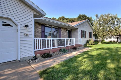 618 Freedom St, Holmen, WI 54636-9515