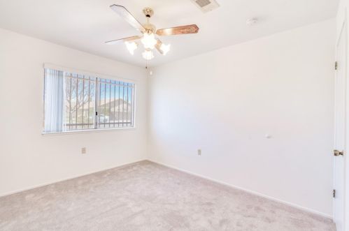 754 Meadowlark Ave, Los Banos CA  93635-3020 exterior