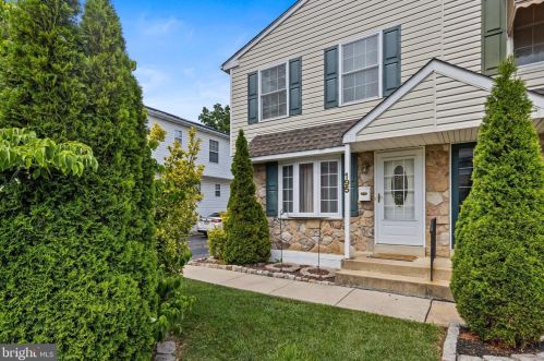 195 Burk Ave, Ridley Park, PA 19078-1802