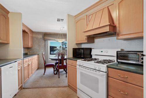 69556 Midpark Dr, Desert Hot Springs CA  92241-8710 exterior