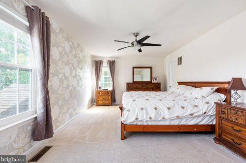 111 Eisentown Dr, Lovettsville VA  20180-8547 exterior