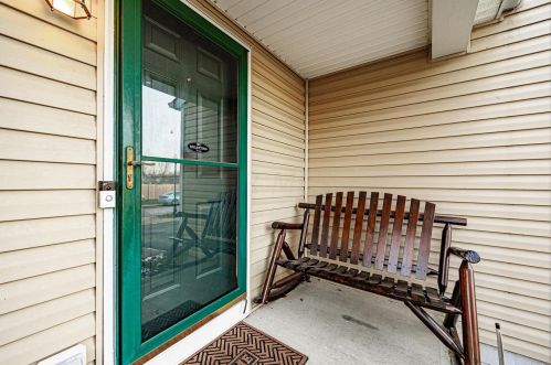 8311 Crete Ln, Blacklick OH  43004-8307 exterior