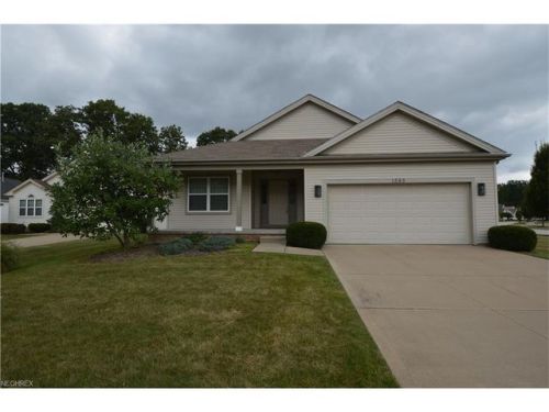 1585 Silver Oak Cir, Twinsburg, OH 44087-1977