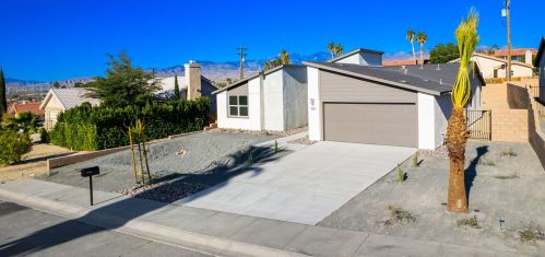 68220 Calle Azteca, Desert Hot Springs CA  92240-6412 exterior