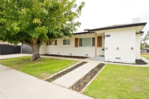 3016 Erwin St, Bakersfield, CA 93304-5822