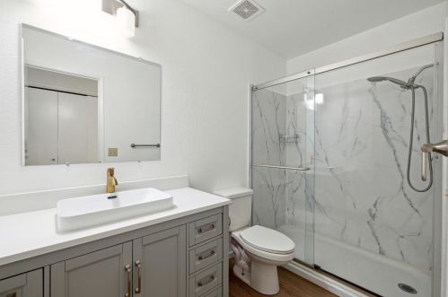 681 Spg Dr, Hollister CA  95023-3468 exterior