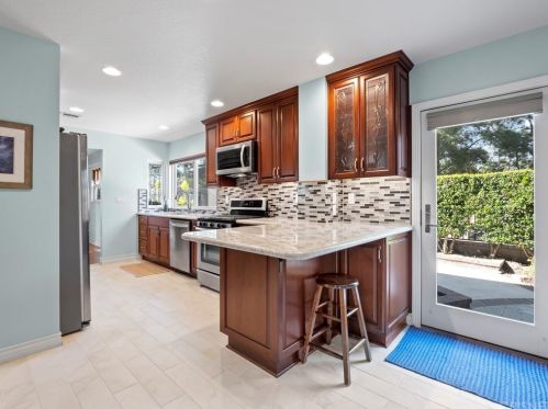 26545 Turnstone Ct, Santa Clarita, CA 91355-3506