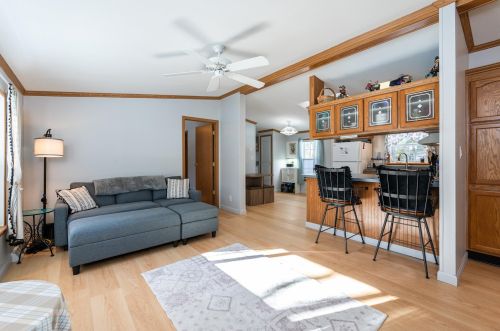 16 Saddle Back Cir, Ellsworth NH  03223-4748 exterior