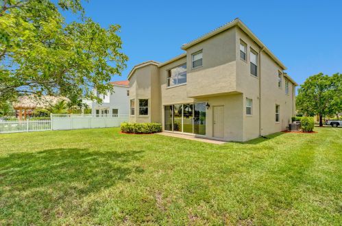 2222 Sloane Pl, West Palm Beach, FL 33414-6464