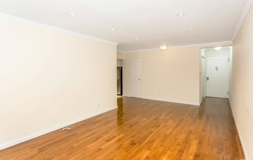 222-89 Braddock Ave, Jamaica, NY 11428-2512