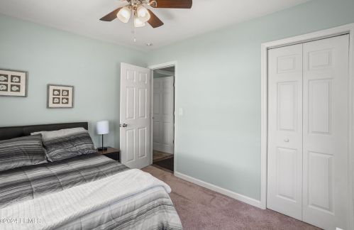 818 Paul Dr, Beaufort SC  29902-6626 exterior