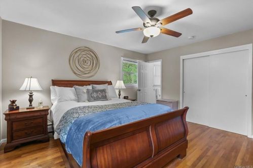 32 Mayer Dr, Airmont NY  10901-3729 exterior