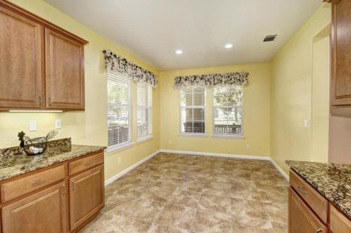 9860 Westminster Way, Elk Grove CA  95757-5124 exterior