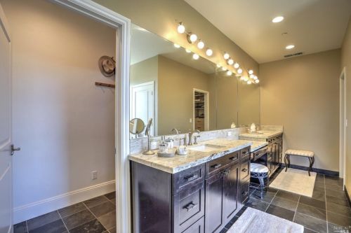 1838 Alan Dr, Penngrove CA  94951-9735 exterior