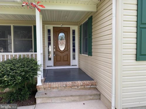 477 Fieldcrest Dr, Dover, DE 19904-1092