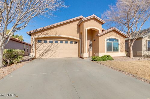 1334 Penny Ln, San Tan Valley, AZ 85140-4402