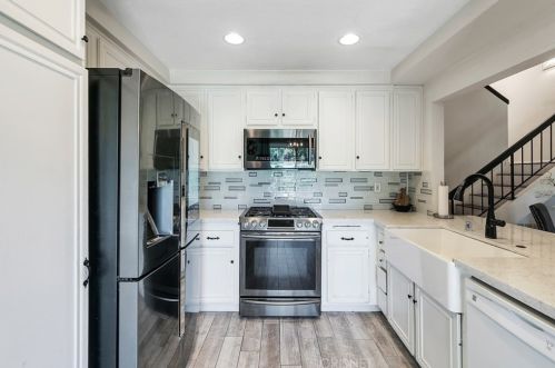 24808 Sand Wedge Ln, Santa Clarita, CA 91355-2315