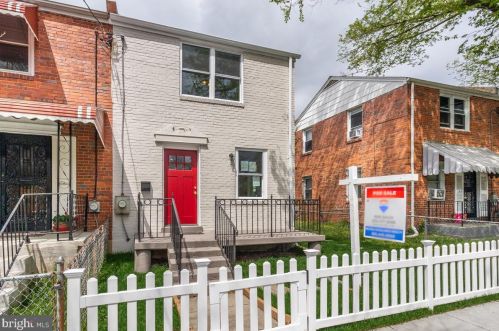 2310 Southern Ave, Washington, DC 20020-1914