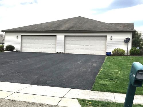 118 Arlington Dr, Slippery Rock, PA 16057-1168
