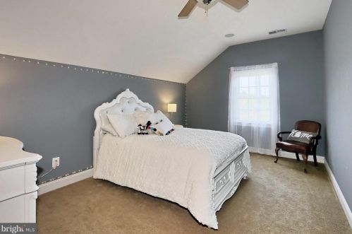 12760 Beebe Ct, Lovettsville VA  20180-2778 exterior