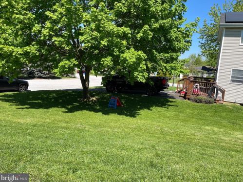 13 Cardinal Dr, Hanover PA 17331-9791 exterior