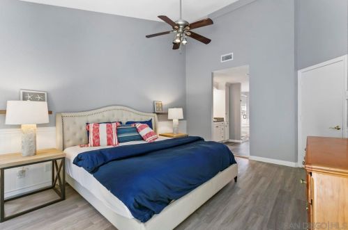 1155 Pacific Beach Dr, San Diego CA  92109-5149 exterior