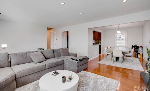 1897 Bell Pl, South Plainfield NJ  07080-1921 exterior
