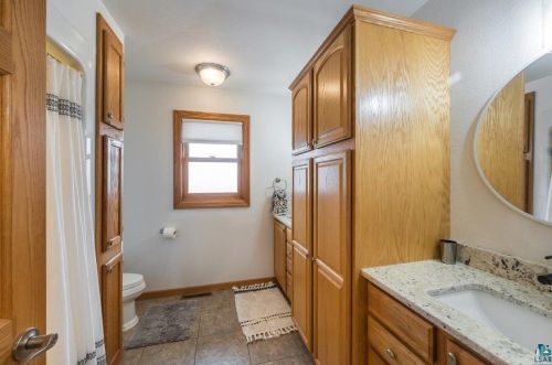 5382 Roosevelt Dr, Duluth MN  55811-3678 exterior
