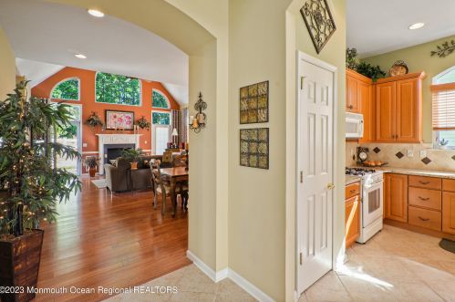 69 Forsgate Way, Lakewood NJ  08701-3873 exterior