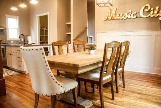 419 Lakehurst Dr, Nashville, TN 37206-1824
