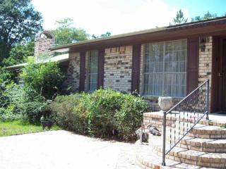 898 Williams Ditch Rd, Cantonment, FL 32533-7369