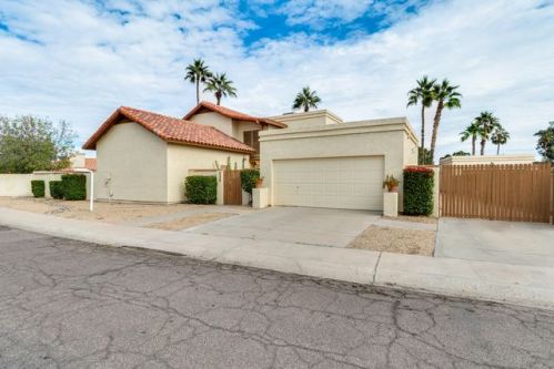 9839 54th Ave, Glendale, AZ 85302-2209