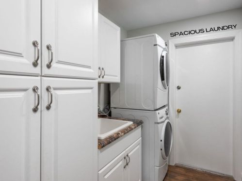 773 Holly Ct, Marco Island FL  34145-1915 exterior