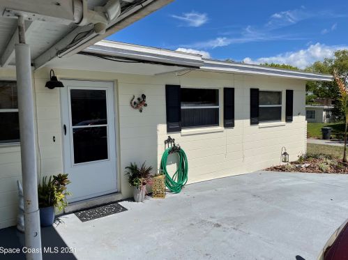 1660 Country Ln, Titusville, FL 32780-4307