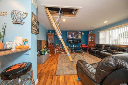 145 Ellison Ave, Roosevelt NY  11575-2115 exterior