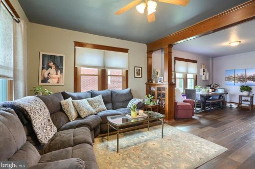 606 4th St, Rudytown, PA 17070-1820